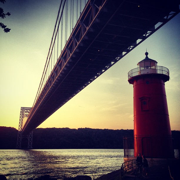 This image has an empty alt attribute; its file name is preview