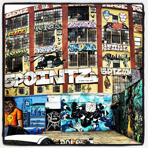 This image has an empty alt attribute; its file name is preview