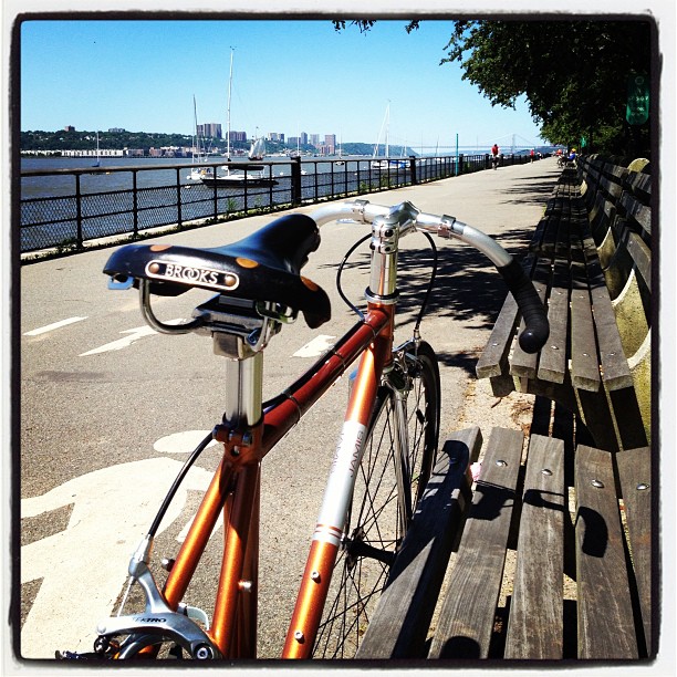 This image has an empty alt attribute; its file name is preview