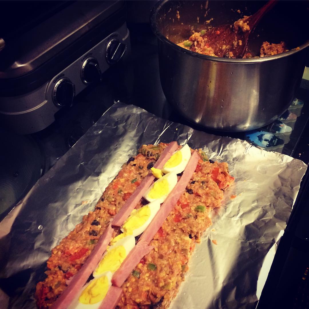 This image has an empty alt attribute; its file name is preview