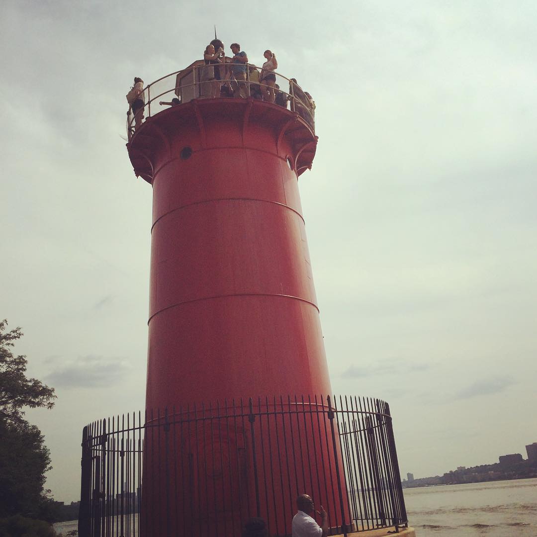 This image has an empty alt attribute; its file name is preview