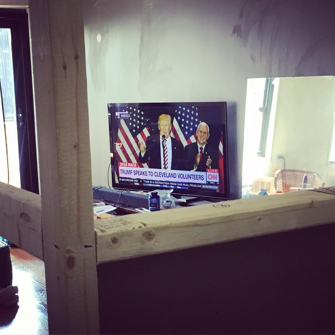 This image has an empty alt attribute; its file name is preview