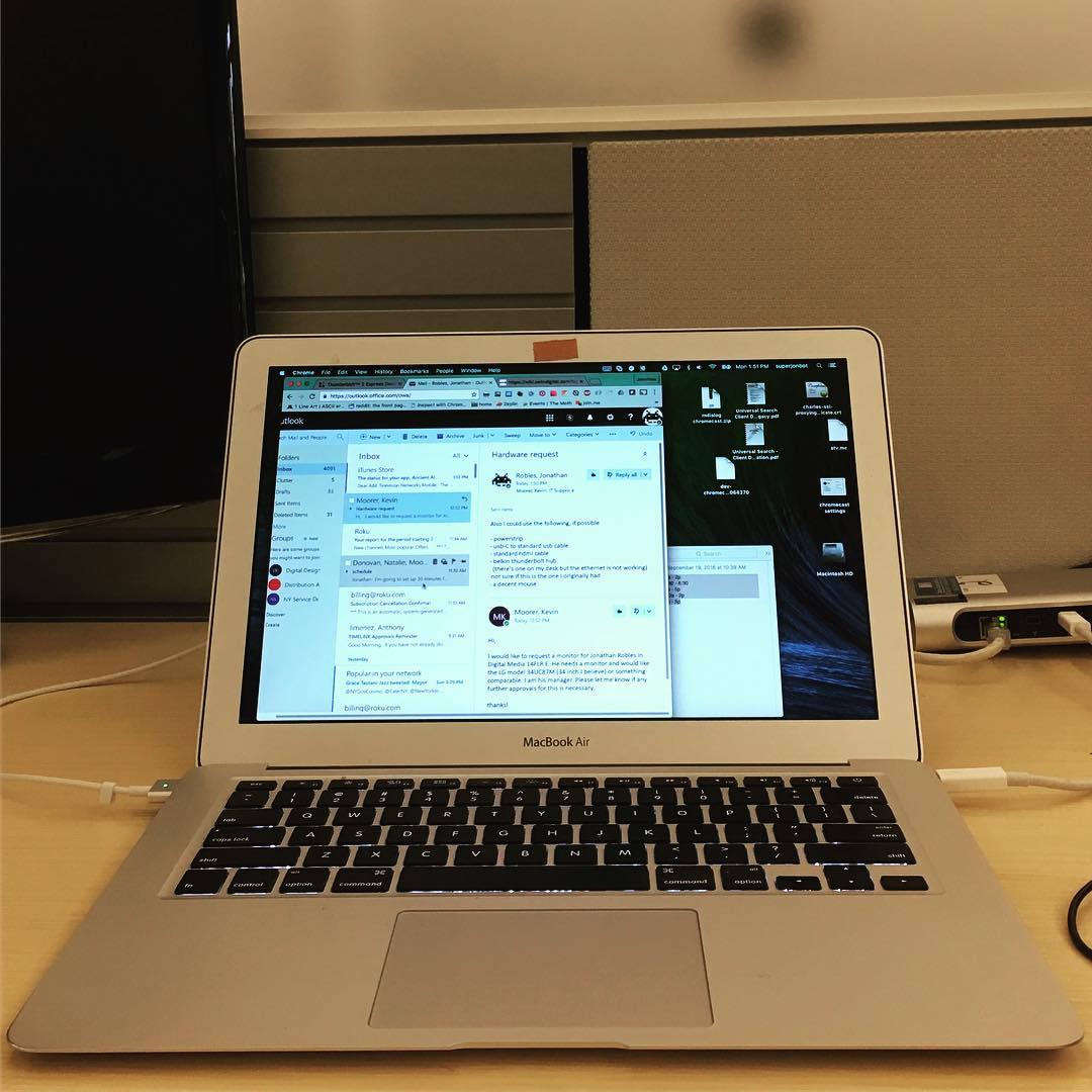 This image has an empty alt attribute; its file name is preview