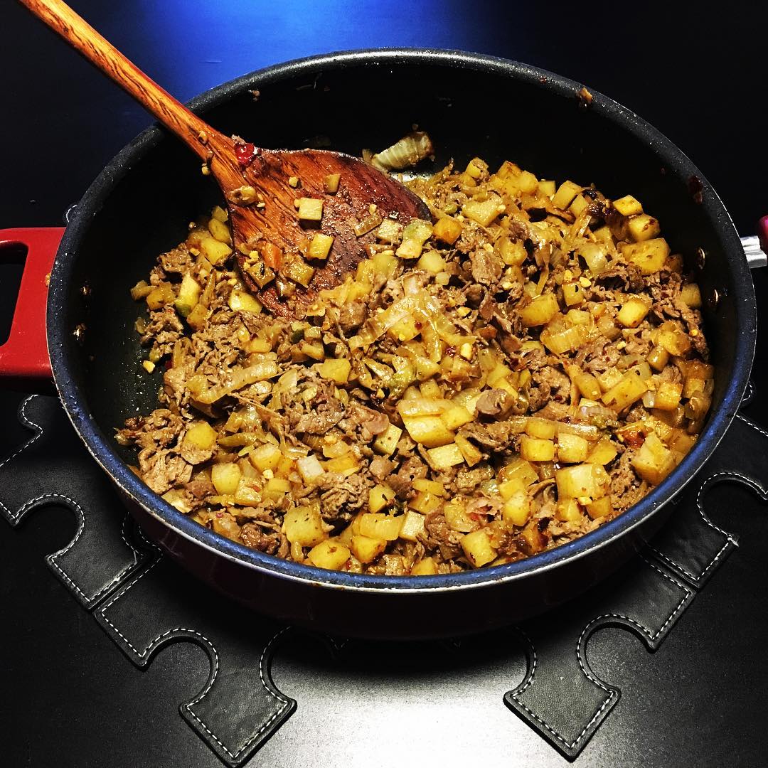 This image has an empty alt attribute; its file name is preview