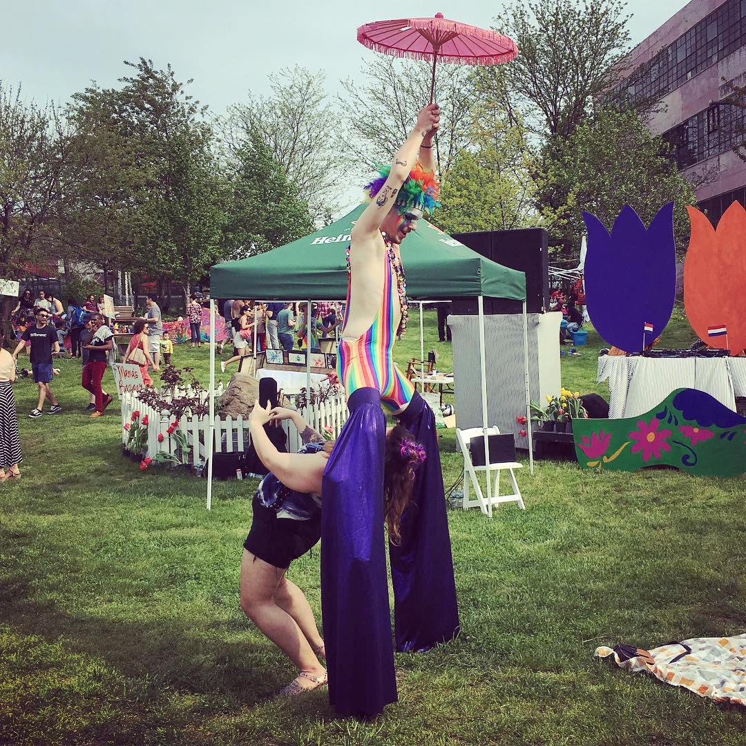 This image has an empty alt attribute; its file name is preview