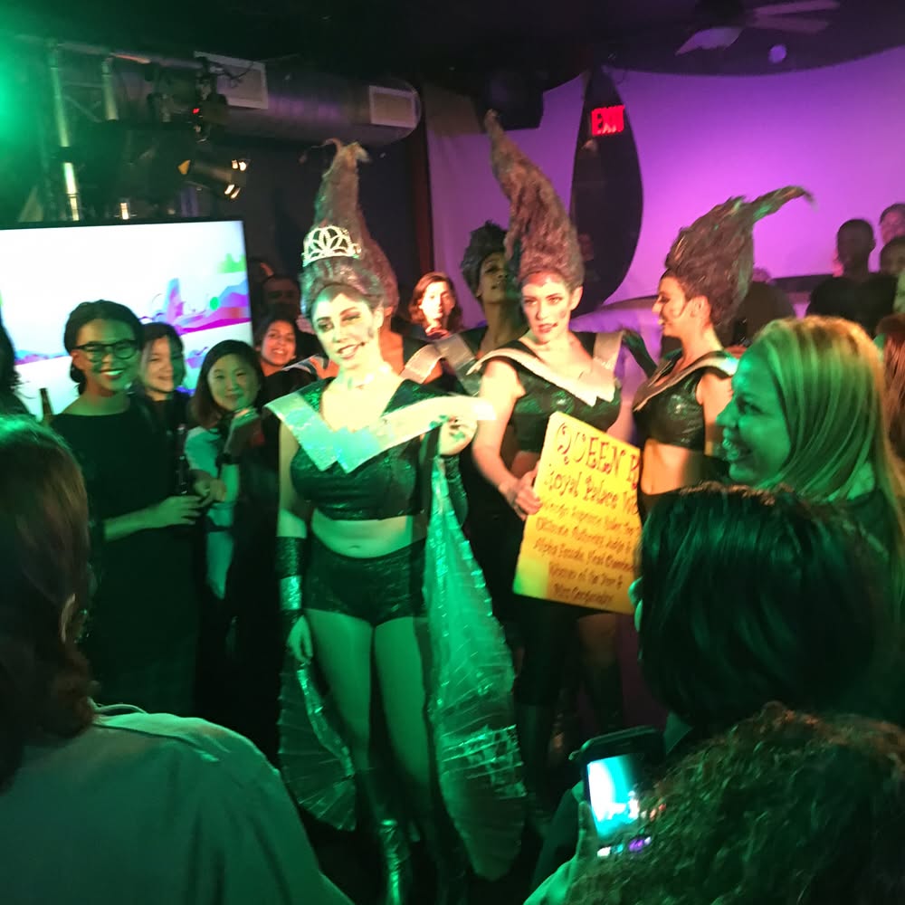 This image has an empty alt attribute; its file name is preview