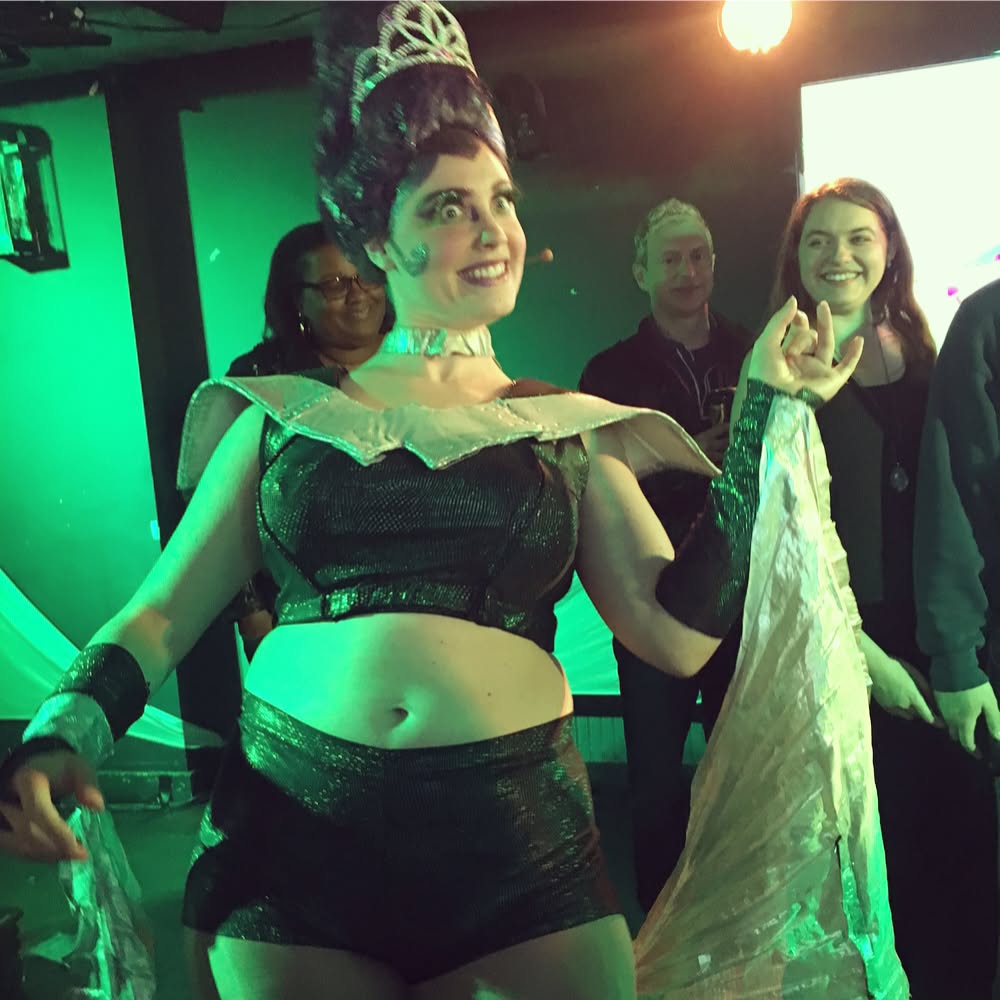 This image has an empty alt attribute; its file name is preview