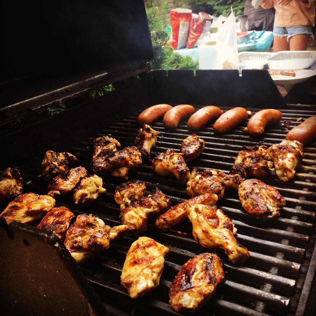 This image has an empty alt attribute; its file name is preview