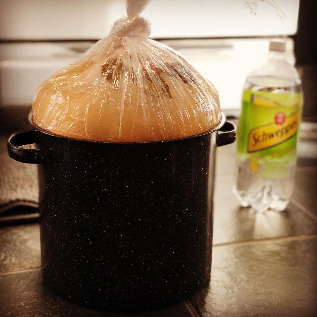 This image has an empty alt attribute; its file name is preview