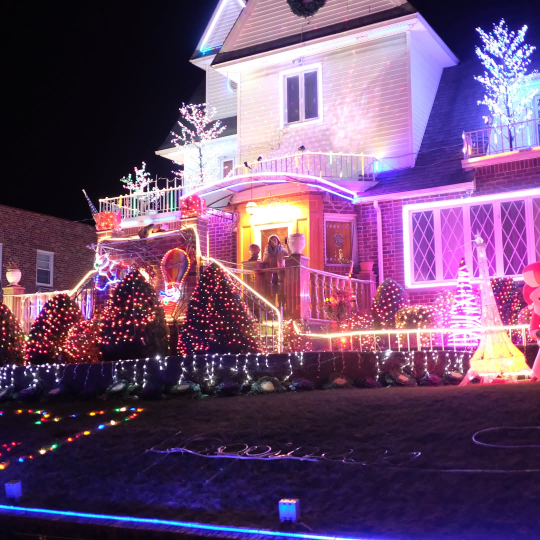 This image has an empty alt attribute; its file name is preview