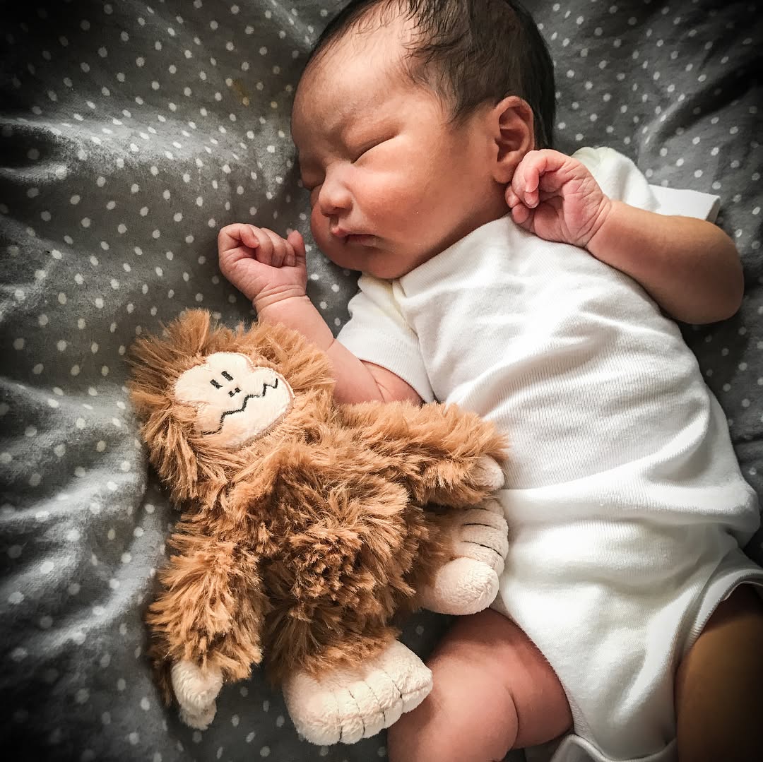 This image has an empty alt attribute; its file name is preview