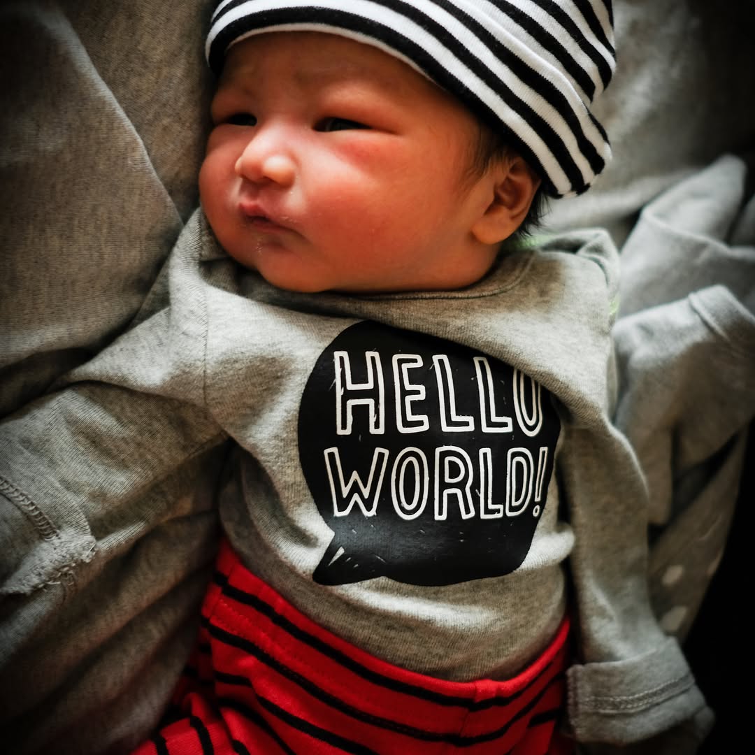 This image has an empty alt attribute; its file name is preview