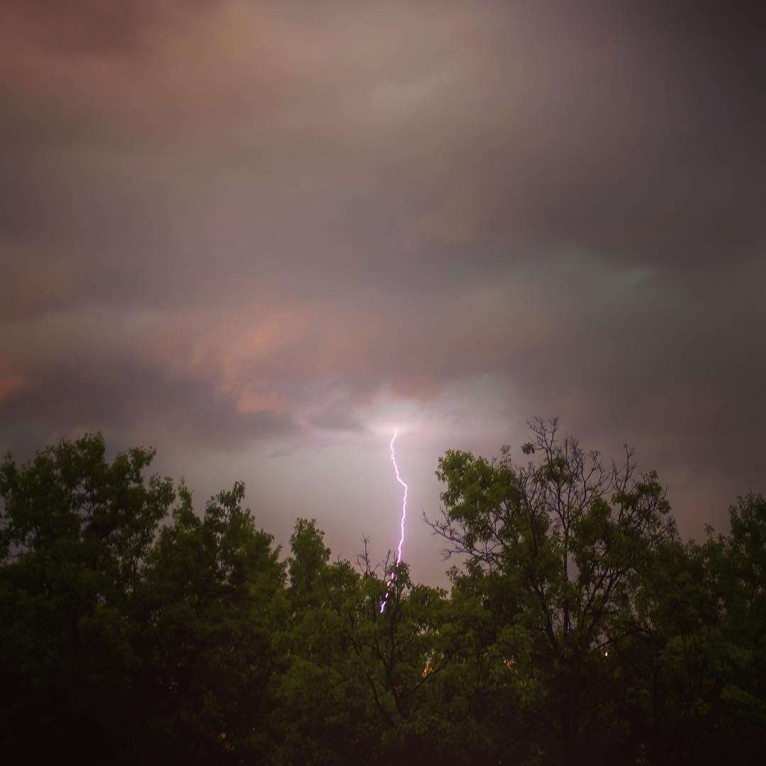 This image has an empty alt attribute; its file name is preview