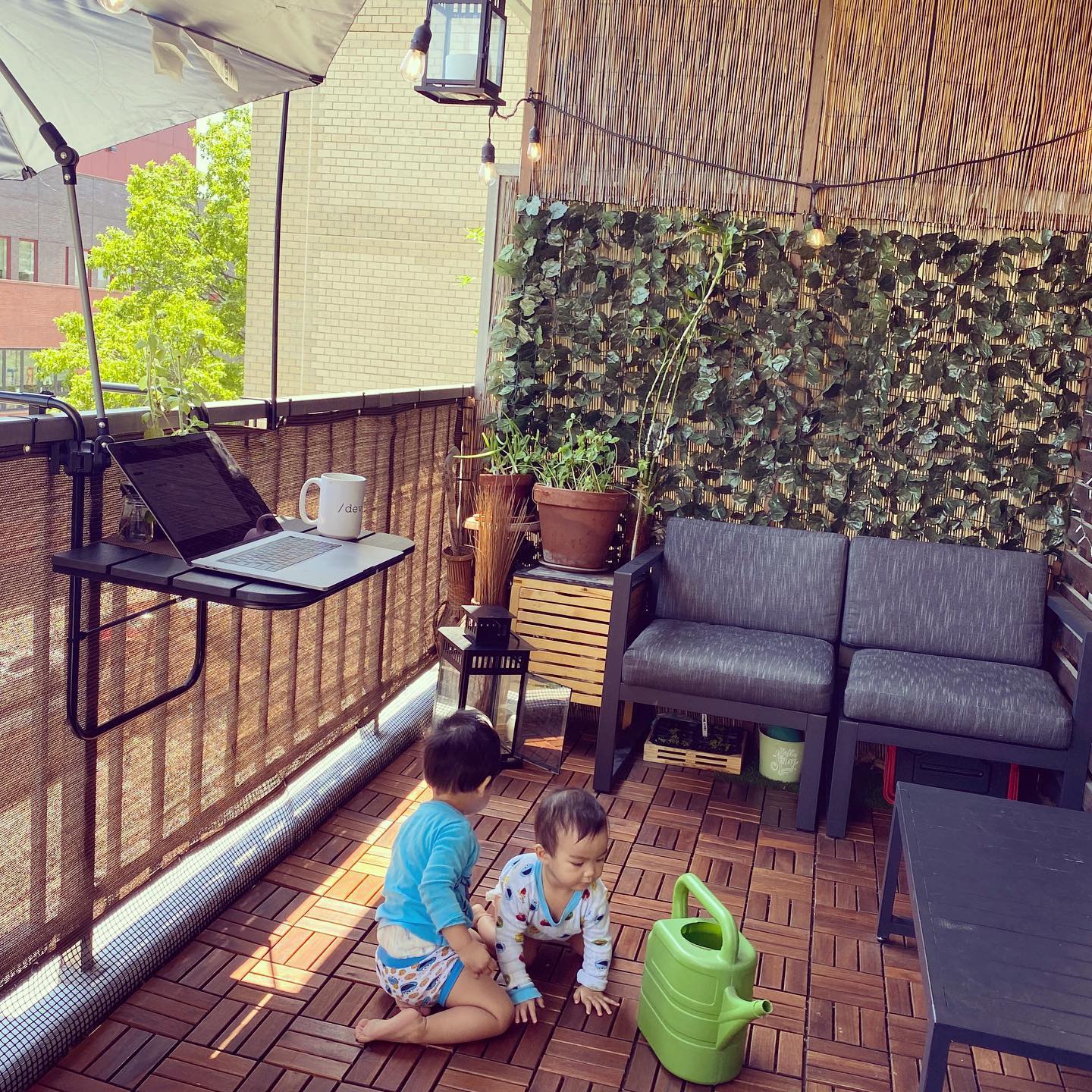 This image has an empty alt attribute; its file name is preview