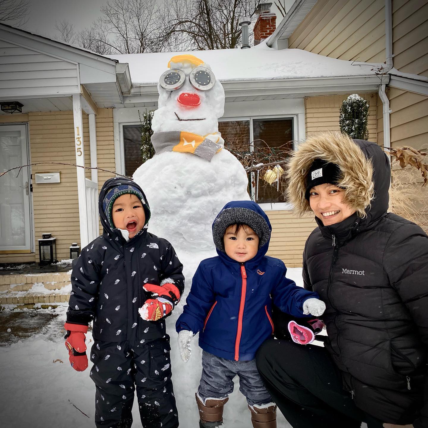 This image has an empty alt attribute; its file name is preview