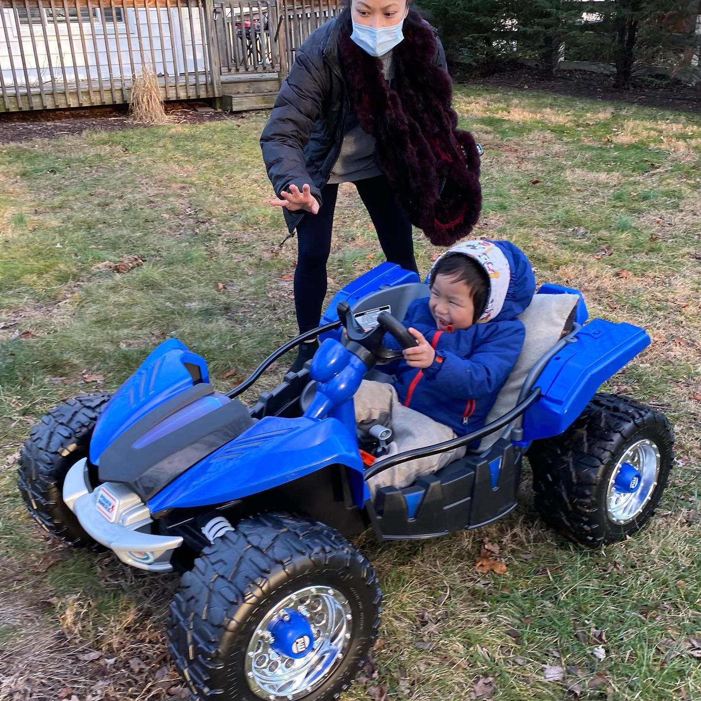 This image has an empty alt attribute; its file name is preview