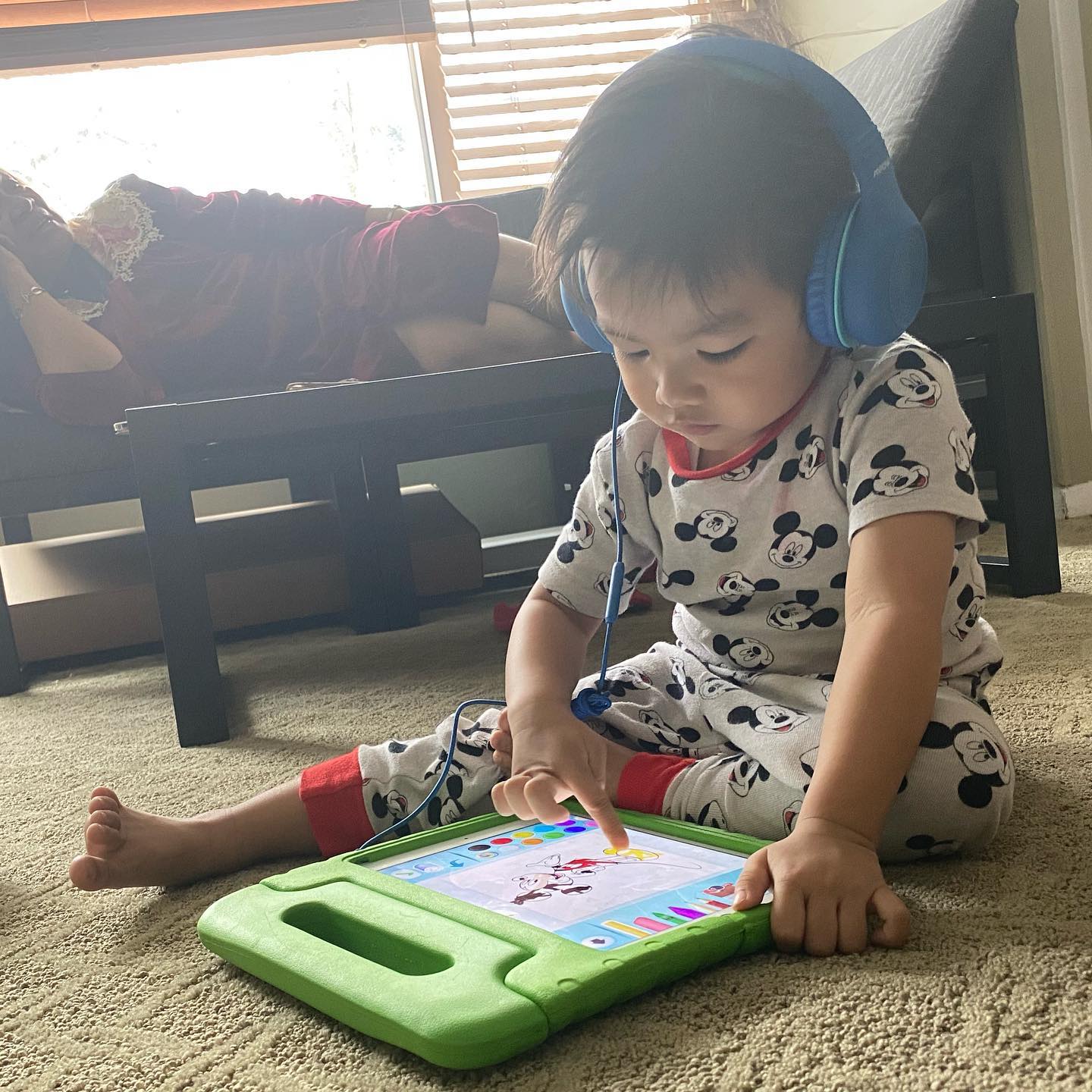 This image has an empty alt attribute; its file name is preview