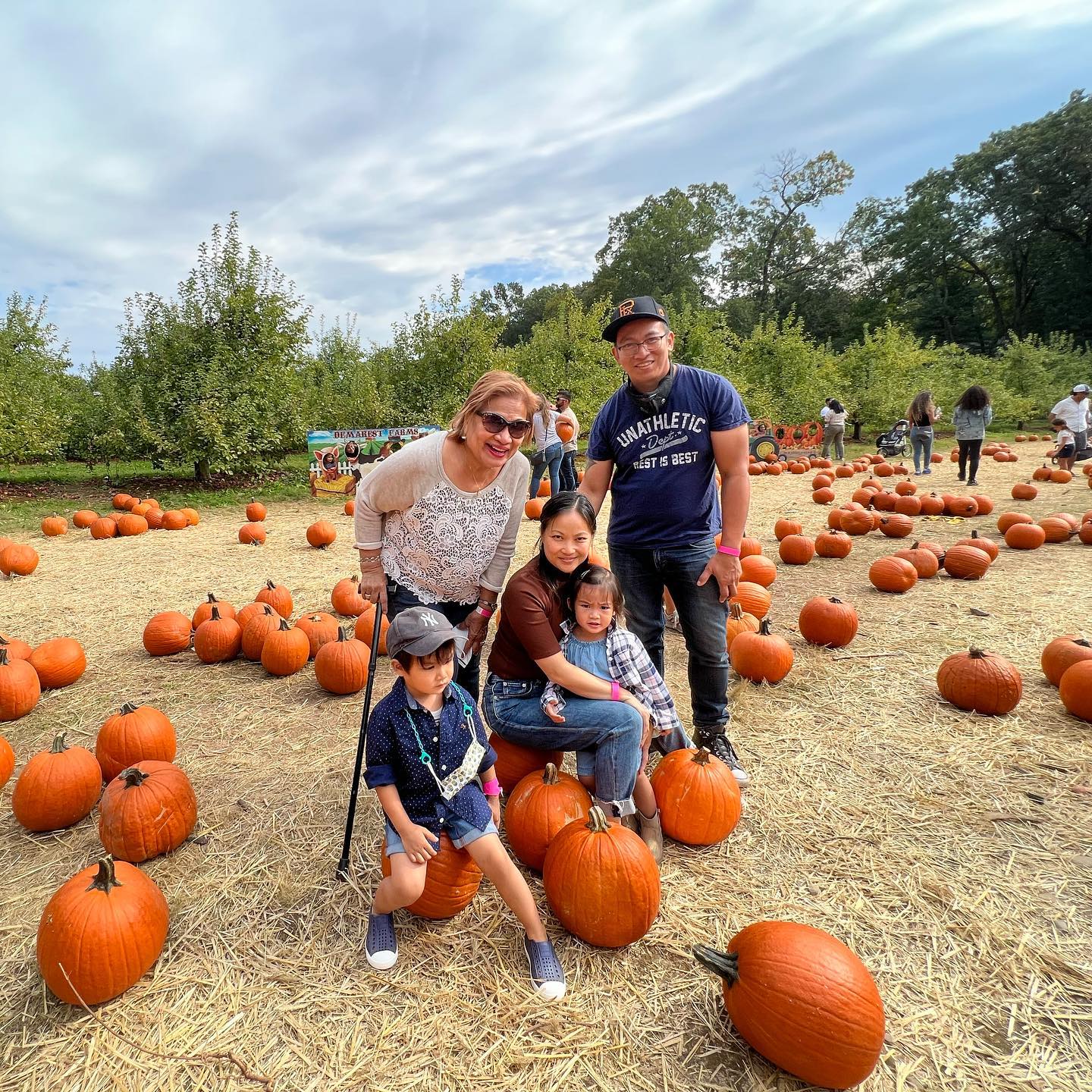 This image has an empty alt attribute; its file name is preview