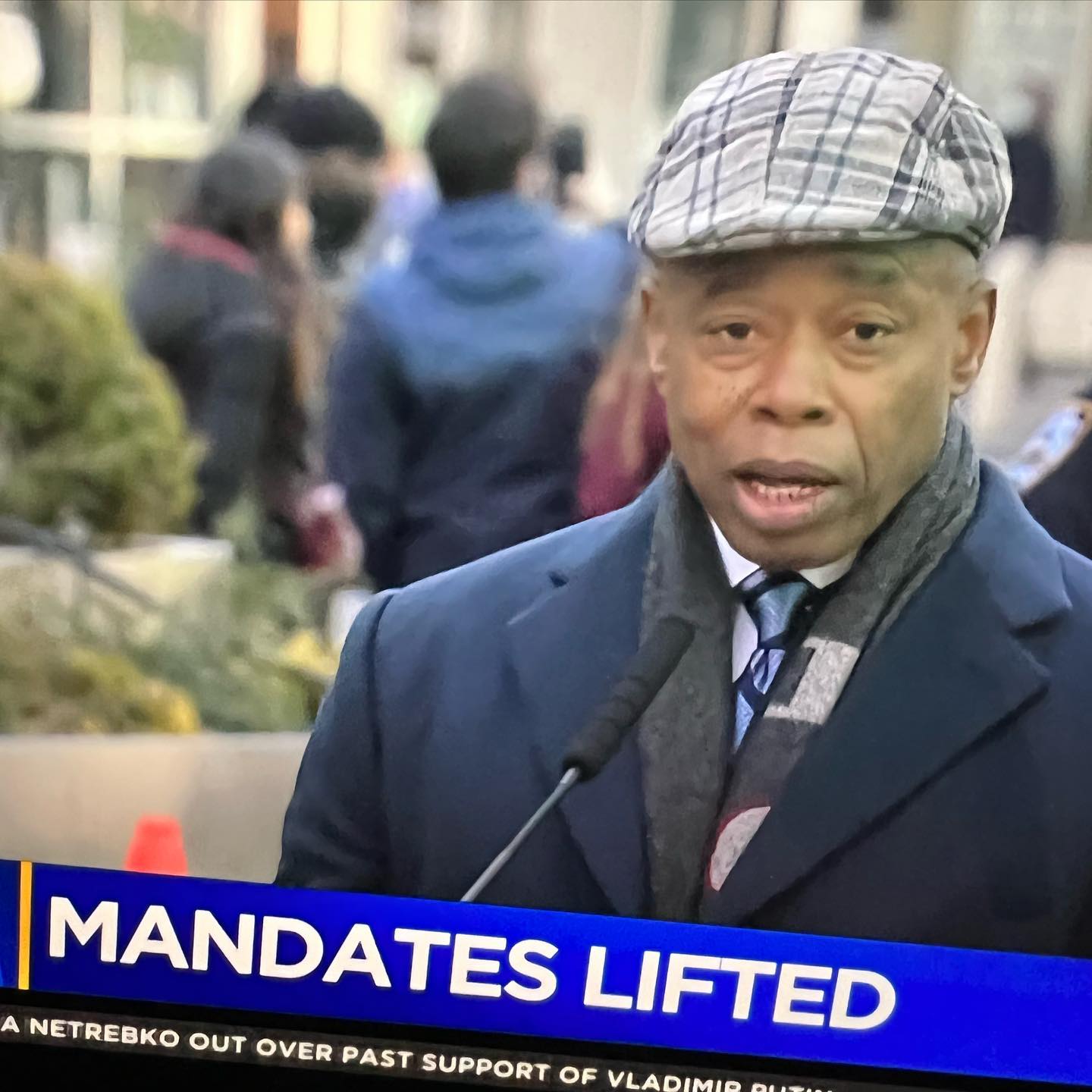 This image has an empty alt attribute; its file name is preview