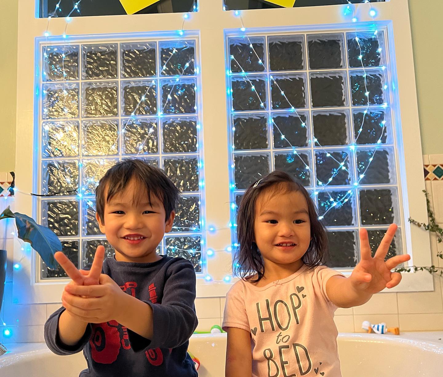 This image has an empty alt attribute; its file name is preview