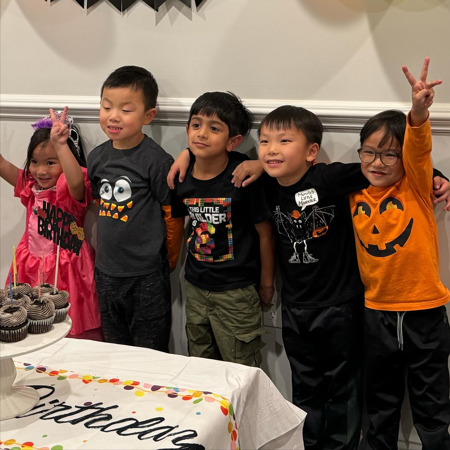 This image has an empty alt attribute; its file name is preview