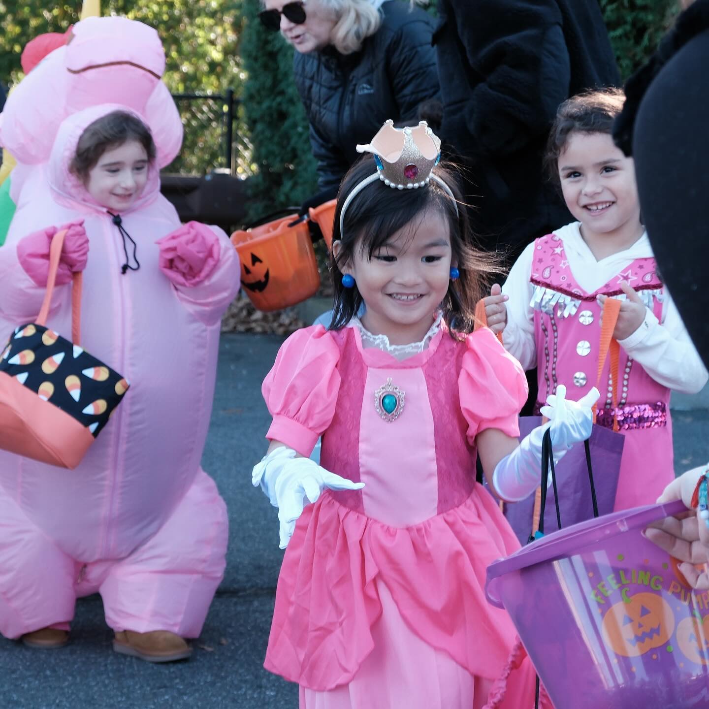 This image has an empty alt attribute; its file name is preview