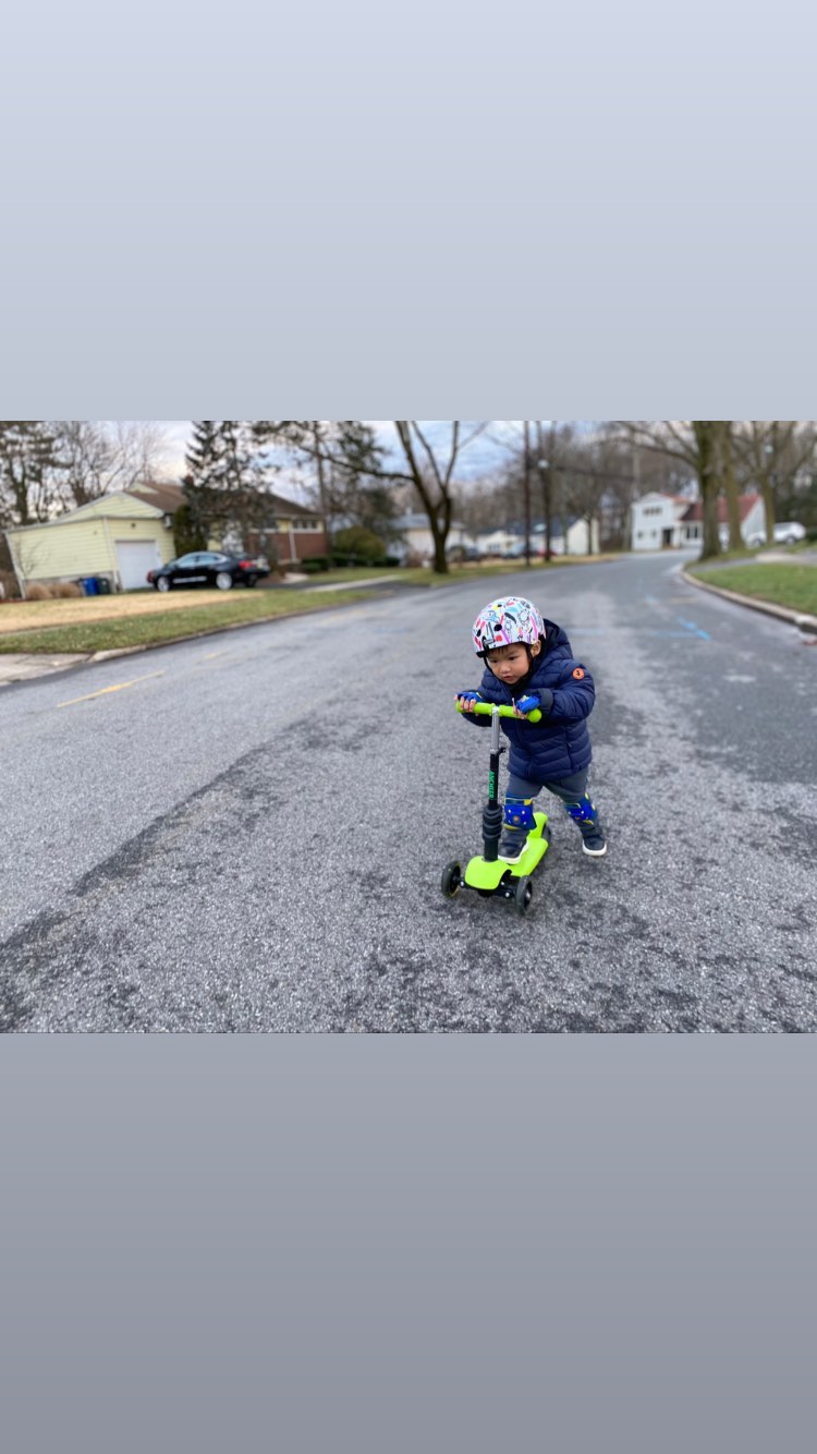 This image has an empty alt attribute; its file name is preview